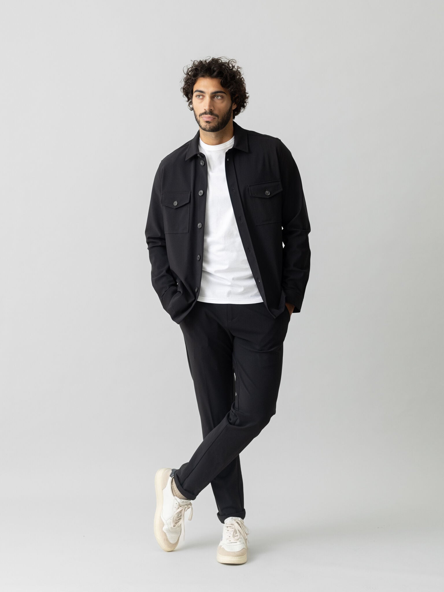 Modelshot / Black / Detail